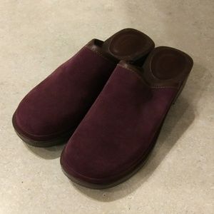 J Crew Sz 9 Burgundy and Wood Clogs